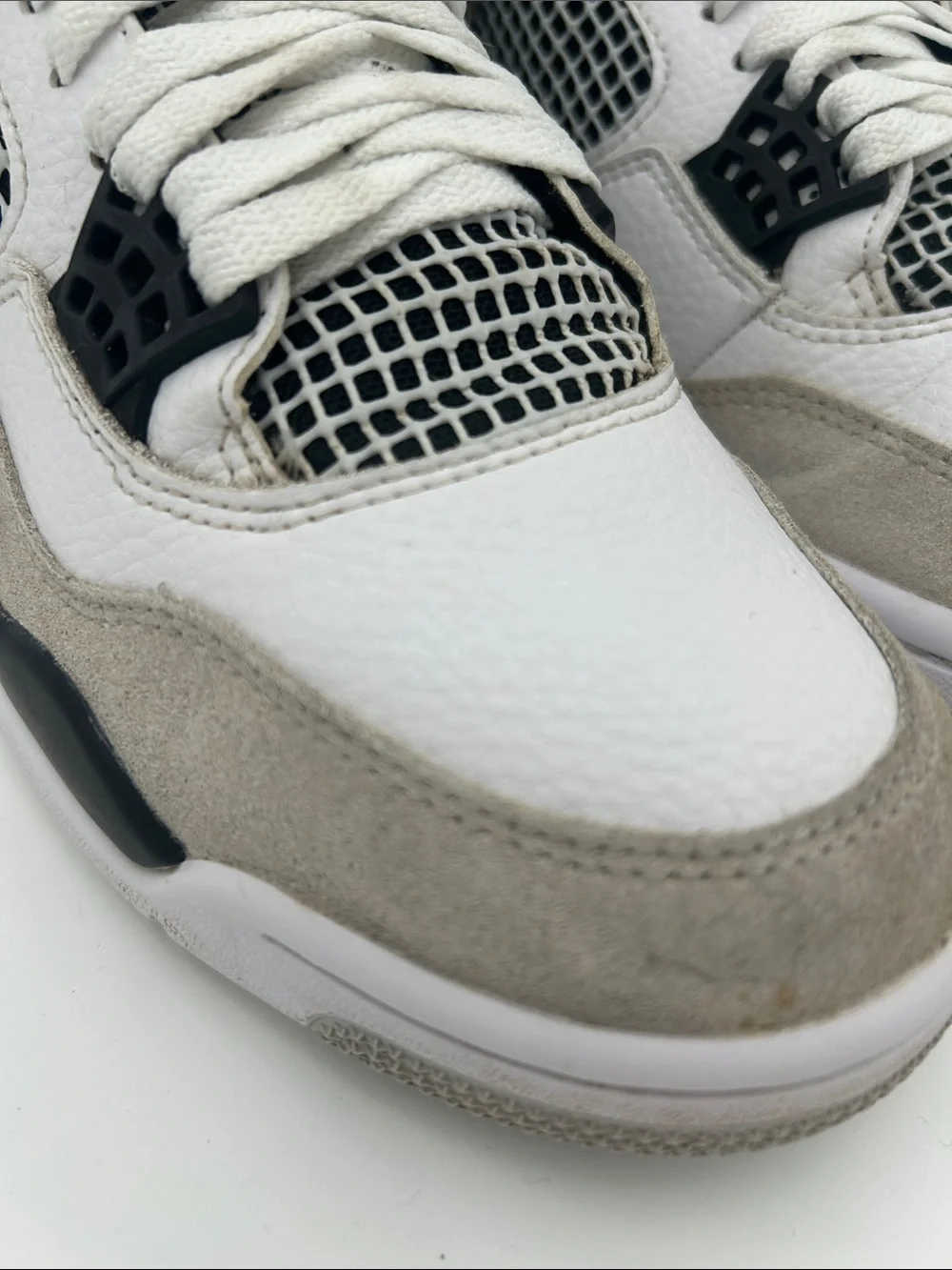 Nike Air Jordan 4 Retro 